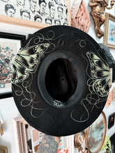 Black cat top and bottom painted size XL 60-61 cm