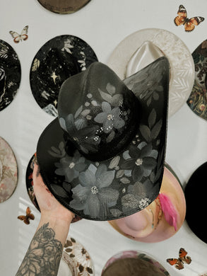 Black on black straw cowgirl hat size 57 cm