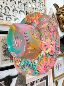 Ombré extra colorful elephant hat plus paint palette