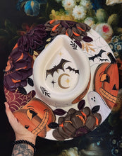 Nostalgic Halloween cream purple and orange