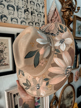 Butterfly neutral florals