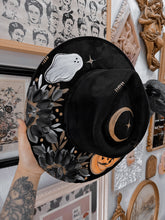 Spooky ghost hat