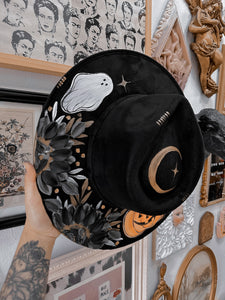 Spooky ghost hat
