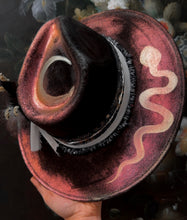 Witch Outlaw Hat: pink and gold color shift