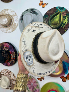 Tattooed painted hat with chain