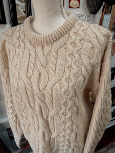 100% Wool made in Ireland Sweater size M