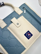 ONE OF ONE: Yankees removable crossbody strap