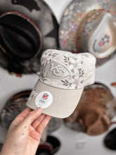 Biege Chiefs hat with tan and white