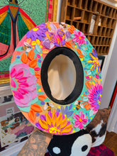 Colorful underbrim top, and bottom painted size L