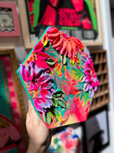Hummingbird and bright florals (12’)￼