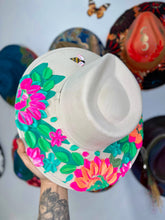 Colorful hat with little bee