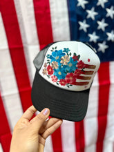 Black and white Americana cap
