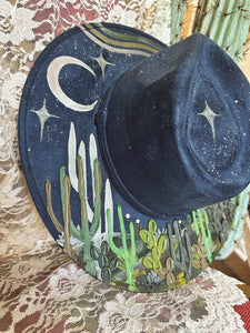 Navy blue desert pearl hat