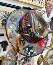 MYSTERY HOCUS POCUS HAT