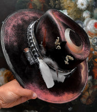 Witch Outlaw Hat: pink and gold color shift