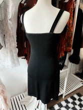 Authentic Y2K feather Non-through LBD size M