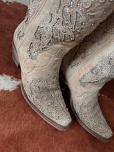 Corral Boots size 8