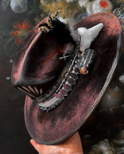 Witch Outlaw Hat: pink and gold color shift