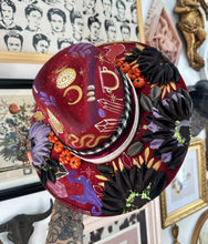 MYSTERY HOCUS POCUS HAT