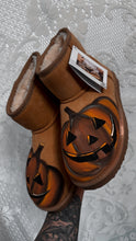 Spooky retro pumpkin size 9