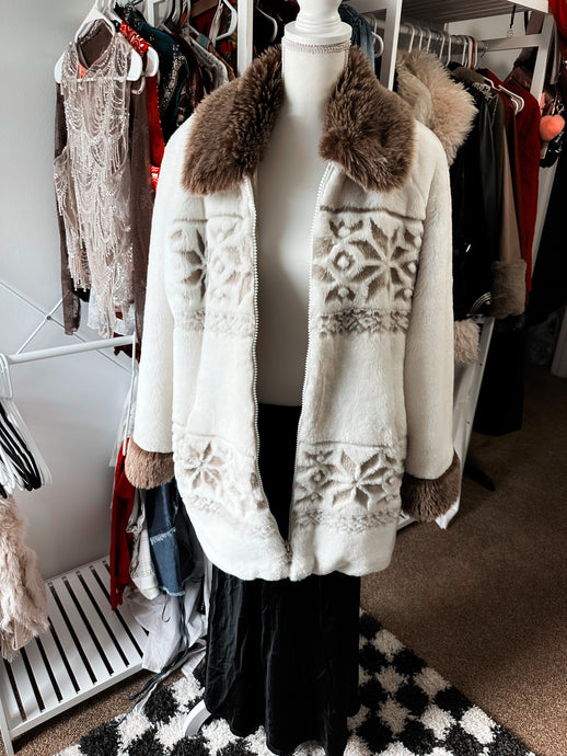 Vintage boho baggy western fur coat size L