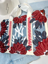 ONE OF ONE: Yankees removable strap crossbody bag