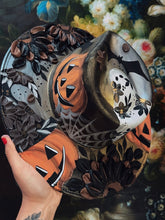 Retro floral spooky hat