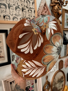 Camel colorful metallic hat
