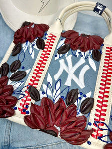 ONE OF ONE: Yankees removable crossbody strap