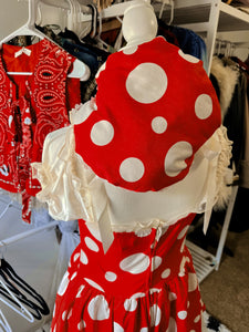NWT: Mushroom costume size M with hat