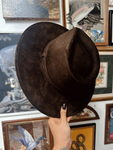 Underbrim cream florals