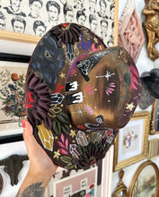 MYSTERY HOCUS POCUS HAT