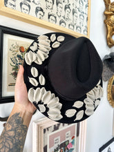 Black and cream (xsmall or kids)