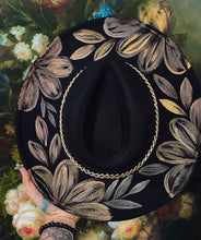 Golden florals with chain band