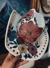 “woodsy” cowgirl hat