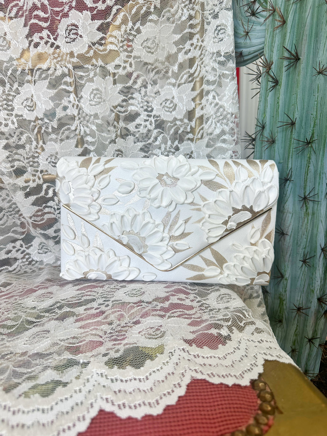 White and golden champagne leaves