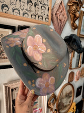 Gray cowgirl hat with pink florals