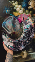 Color shifting, hocus-pocus themed hat