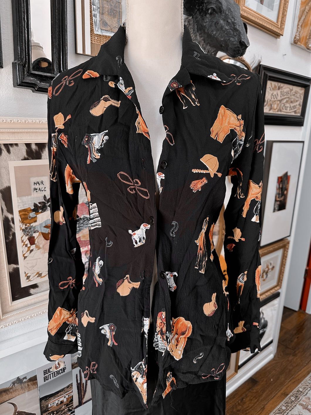 Cowgirl artist top size S