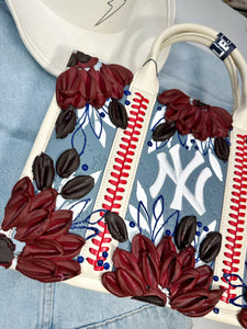 ONE OF ONE: Yankees removable crossbody strap