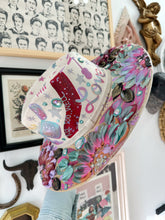 Taylor Eras Hat with Paint Palette