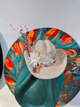 Handmade miniature cowgirl hat for newborn or pets ￼