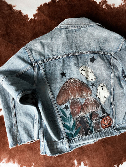 Vintage retro inspired hand, painted denim jacket extra baggy size medium ￼