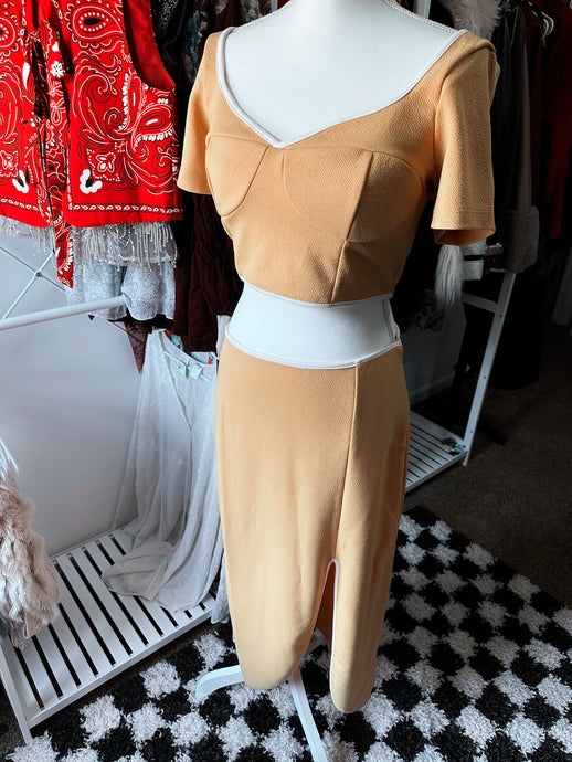NWT: Anthropologie Yellow with cream set size M