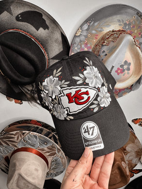 Black and gray chiefs hat