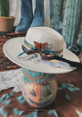 Cream mariposa hat