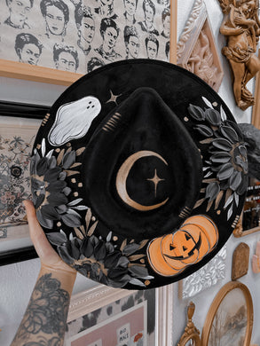 Spooky ghost hat
