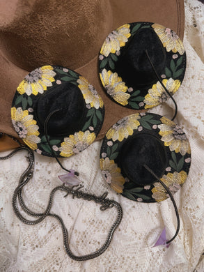 Black and gold ornament/car charm