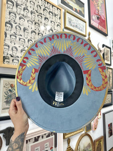 Top and bottom painted horseshoe
