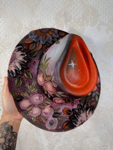 Fall Spooky Florals size L